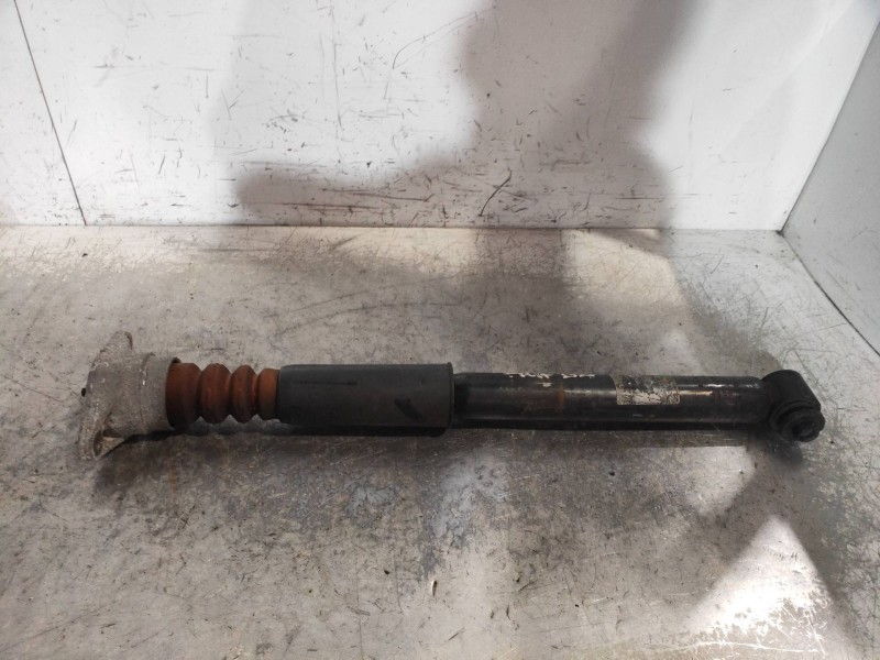 Recambio de amortiguador trasero derecho para audi a6 avant (4f5) 2.4 quattro referencia OEM IAM 4F0513032H  
