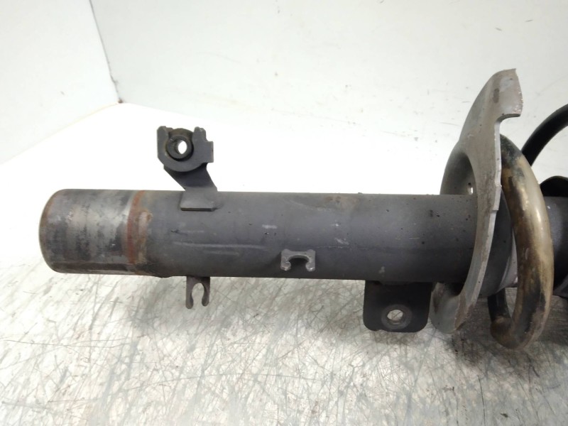 Recambio de amortiguador delantero izquierdo para peugeot 208 allure referencia OEM IAM 9804627280  