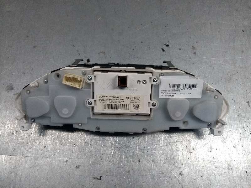 Recambio de cuadro instrumentos para peugeot 208 allure referencia OEM IAM 9678558780  9813869080