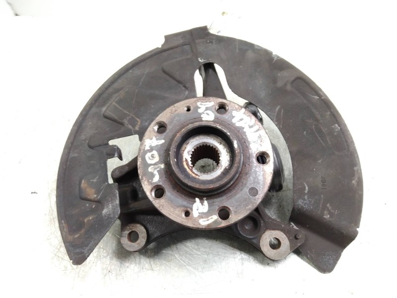 Recambio de mangueta delantera izquierda para peugeot 407 st sport pack referencia OEM IAM   