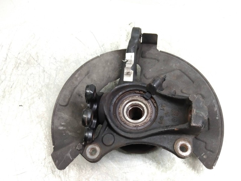 Recambio de mangueta delantera izquierda para peugeot 407 st sport pack referencia OEM IAM   