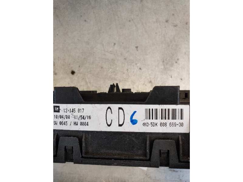 Recambio de caja reles / fusibles para opel astra h ber. edition referencia OEM IAM 5DK00866930 13145017 93194877
