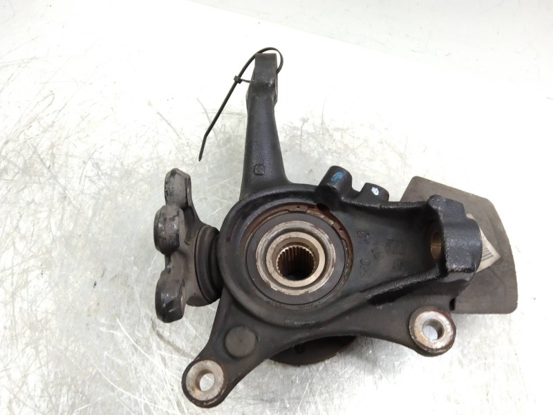 Recambio de mangueta delantera izquierda para peugeot 407 st sport pack referencia OEM IAM   