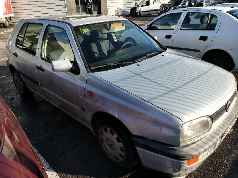 volkswagen golf iii berlina (1h1) del año 2001