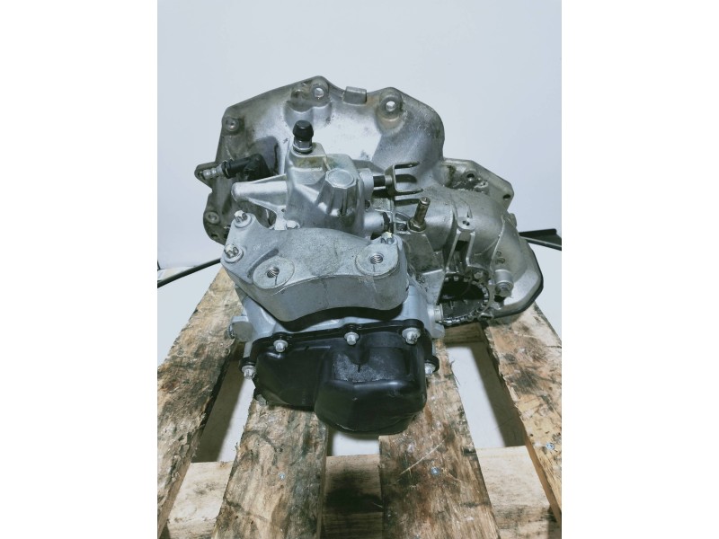 Recambio de caja cambios para opel corsa d cosmo referencia OEM IAM UW429 B092683 112UW429 