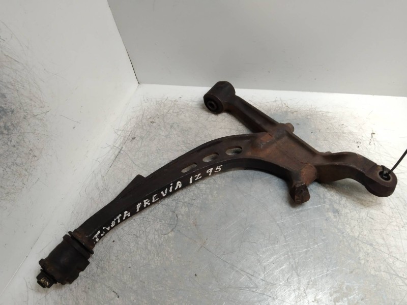 Recambio de brazo suspension inferior delantero izquierdo para toyota previa 2.4 referencia OEM IAM   