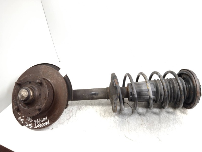 Recambio de mangueta delantera derecha para peugeot 505 berlina sr referencia OEM IAM   