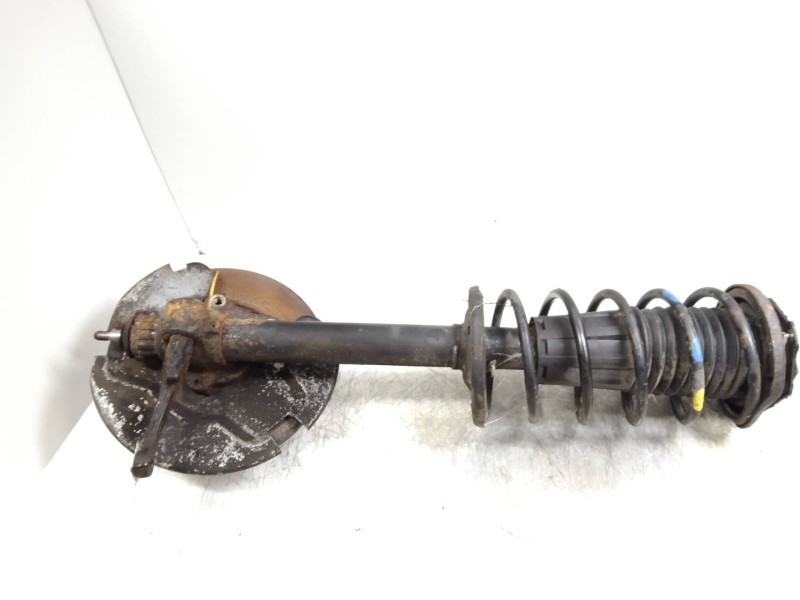 Recambio de mangueta delantera derecha para peugeot 505 berlina sr referencia OEM IAM   