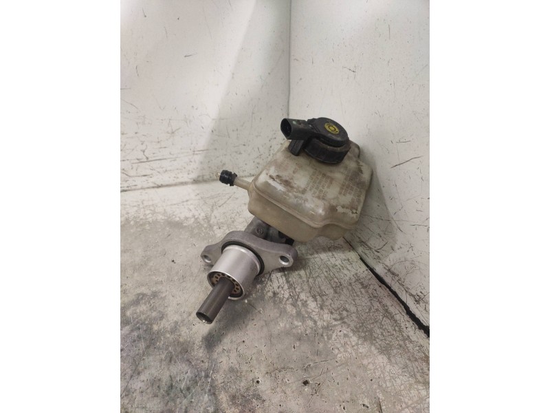 Recambio de bomba freno para volkswagen golf vi (5k1) advance referencia OEM IAM   