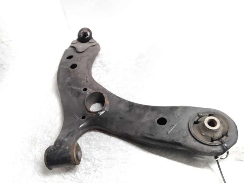 Recambio de brazo suspension inferior delantero derecho para toyota prius (nhw30) referencia OEM IAM   