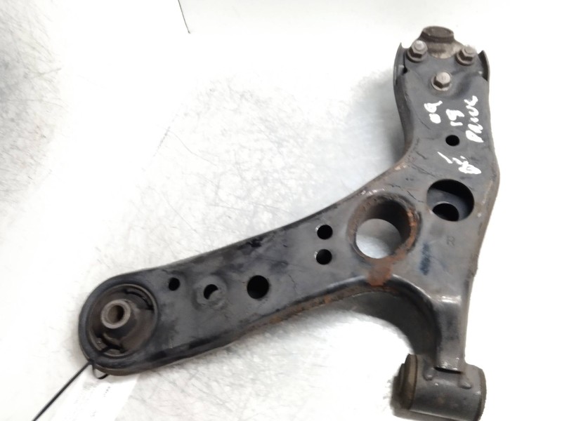 Recambio de brazo suspension inferior delantero derecho para toyota prius (nhw30) referencia OEM IAM   