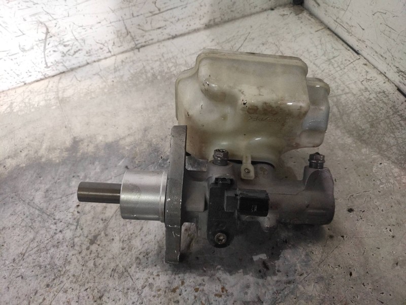 Recambio de bomba freno para volkswagen golf vi (5k1) advance referencia OEM IAM   