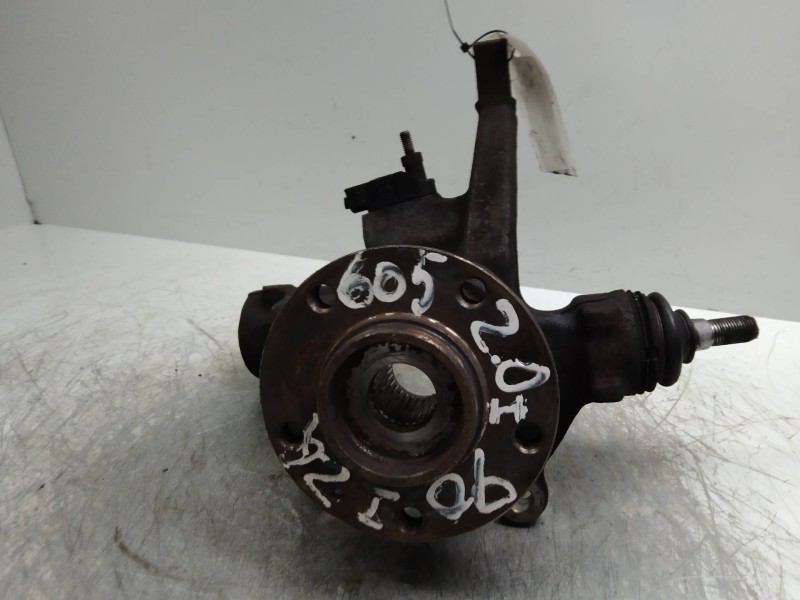 Recambio de mangueta delantera izquierda para peugeot 605 2.0 referencia OEM IAM   