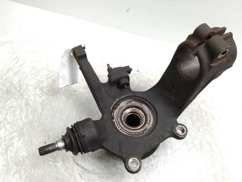 Recambio de mangueta delantera izquierda para peugeot 605 2.0 referencia OEM IAM   