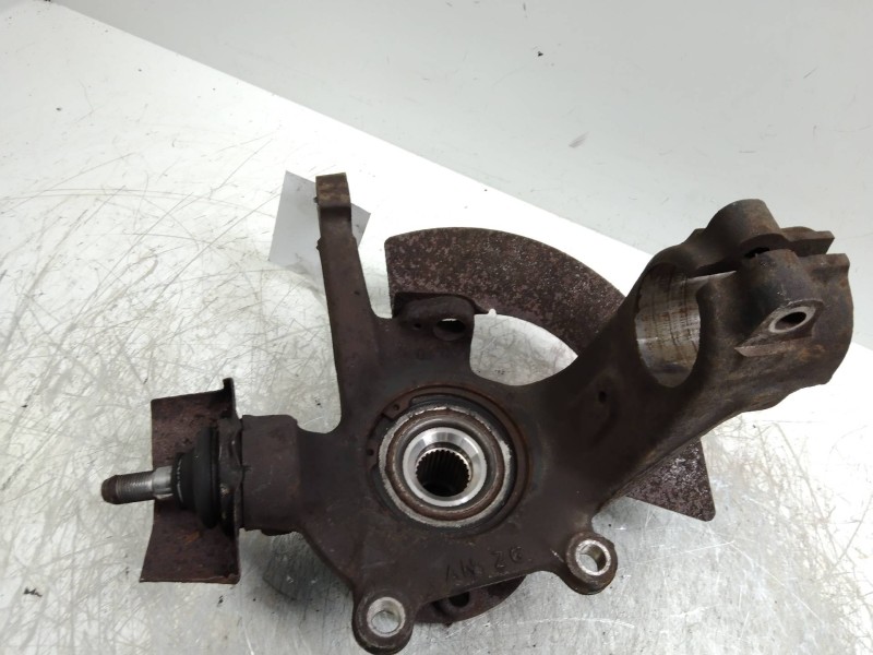 Recambio de mangueta delantera izquierda para peugeot 605 sli referencia OEM IAM   