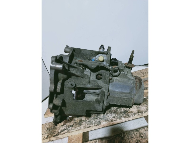 Recambio de caja cambios para peugeot 205 berlina 1.8 d mito referencia OEM IAM 20CM61 6118275A  Recambio de caja cambios para peugeot 205 berlina 1.8 d mito referencia OEM IAM 20CM61 6118275A