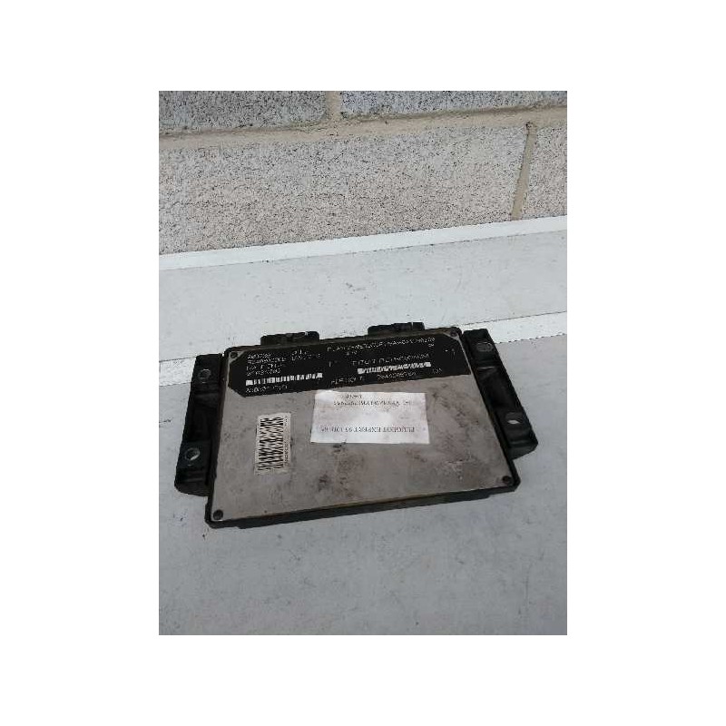 Recambio de centralita motor uce para peugeot expert kasten komfort referencia OEM IAM R04080028B 9641390180 9644506780 80923B