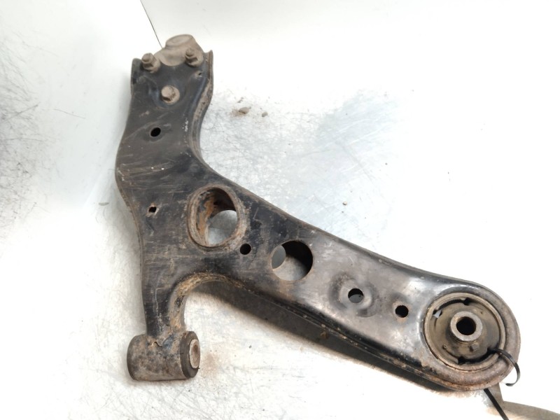 Recambio de brazo suspension inferior delantero izquierdo para toyota rav 4 (a3) 2.2 d-4d cat referencia OEM IAM   