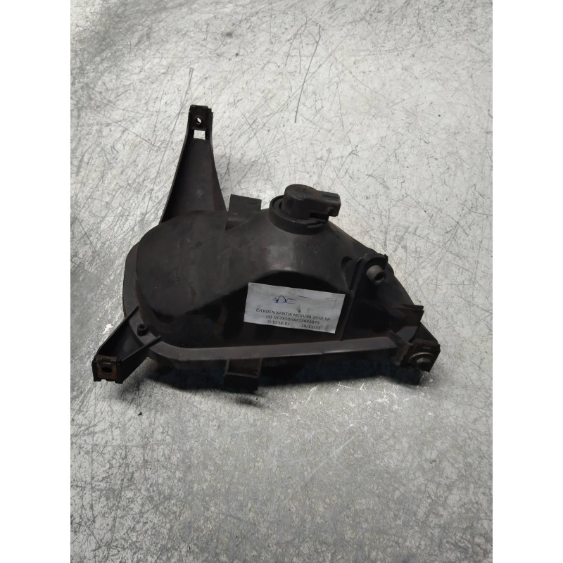 Recambio de faro antiniebla derecho para citroen xantia berlina 1.9 td sx referencia OEM IAM 39050748G  