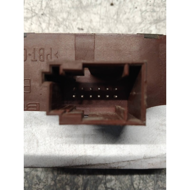 Recambio de mando multifuncion para iveco daily caja cerrada (2006 =>) caja cerrada 50c... batalla 3000 referencia OEM IAM B569 