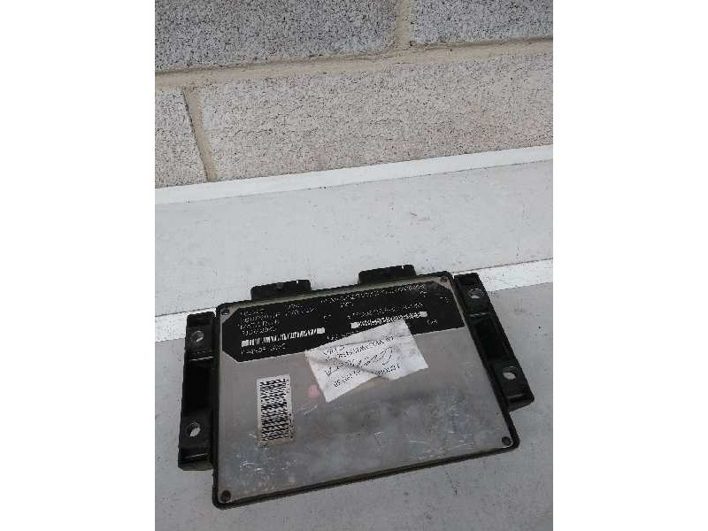 Recambio de centralita motor uce para peugeot 206 berlina referencia OEM IAM R04080030E 9650359580 9650359880 80924G