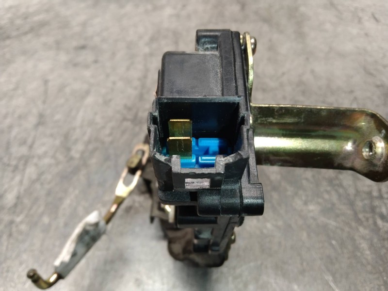 Recambio de motor cierre centralizado trasero derecho para hyundai accent (lc) gl 5p referencia OEM IAM   5P
