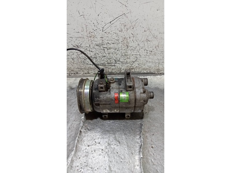 Recambio de compresor aire acondicionado para volkswagen passat berlina (3b2) highline referencia OEM IAM 8D0260805D  