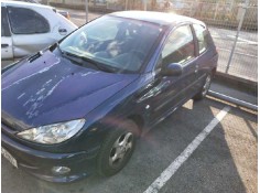 peugeot 206 berlina del año 2001