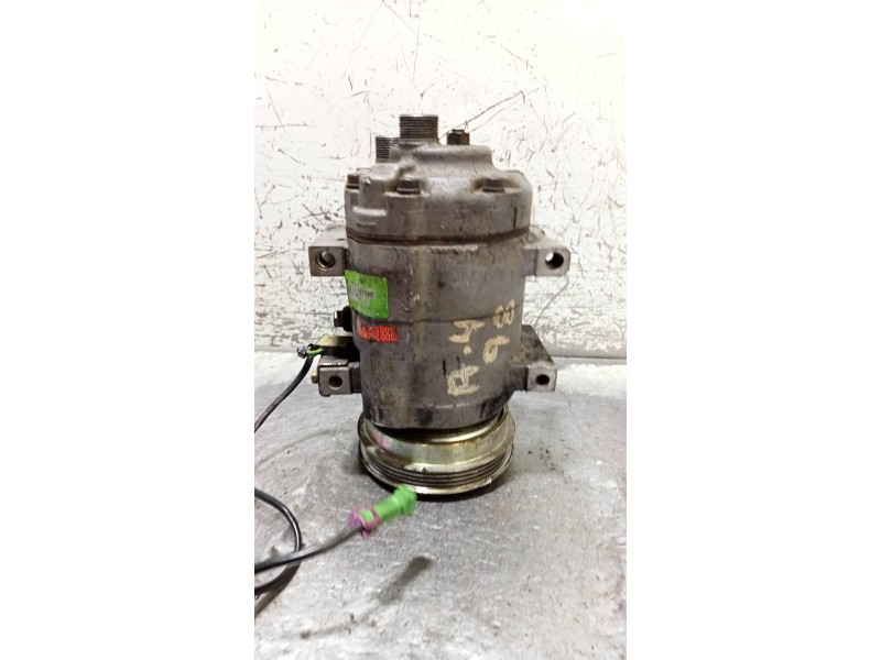 Recambio de compresor aire acondicionado para volkswagen passat berlina (3b2) highline referencia OEM IAM 8D0260805D  