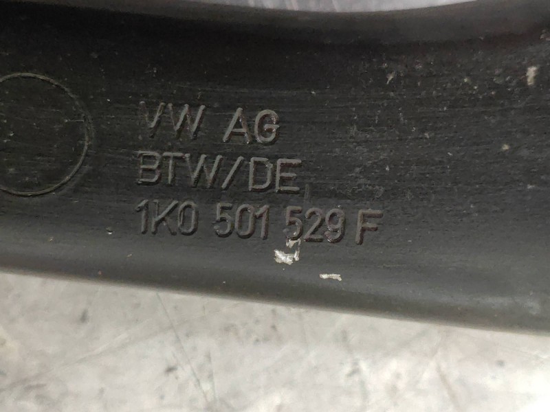 Recambio de brazo suspension superior trasero izquierdo para volkswagen golf vi (5k1) advance referencia OEM IAM 1K0501529F  