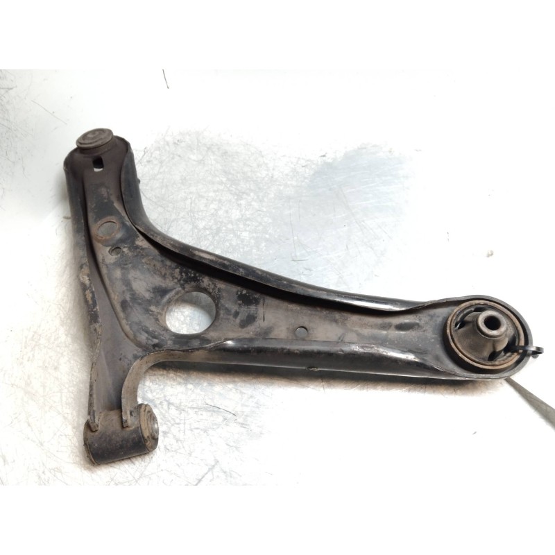 Recambio de brazo suspension inferior delantero izquierdo para toyota yaris (ncp1/nlp1/scp1) 1.3 cat referencia OEM IAM   