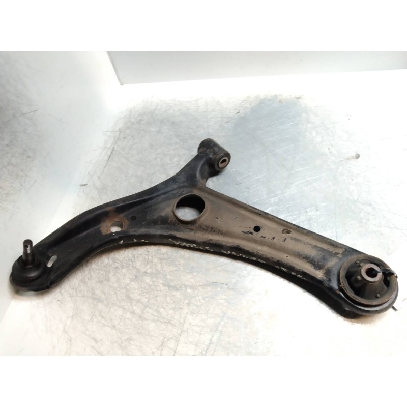 Recambio de brazo suspension inferior delantero izquierdo para toyota yaris verso (ncp2/nlp2) 1.3 linea sol referencia OEM IAM  