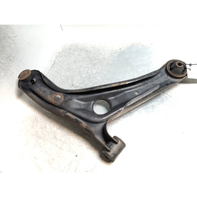 Recambio de brazo suspension inferior delantero izquierdo para toyota yaris verso (ncp2/nlp2) 1.3 linea sol referencia OEM IAM  
