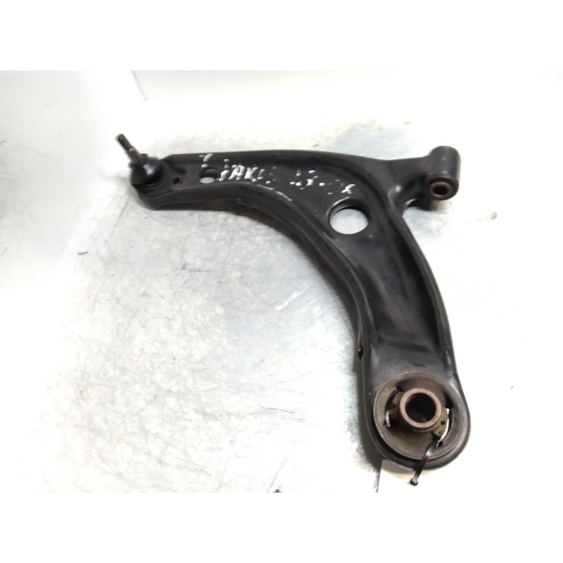 Recambio de brazo suspension inferior delantero izquierdo para toyota yaris (ksp9/scp9/nlp9) 1.3 cat referencia OEM IAM   