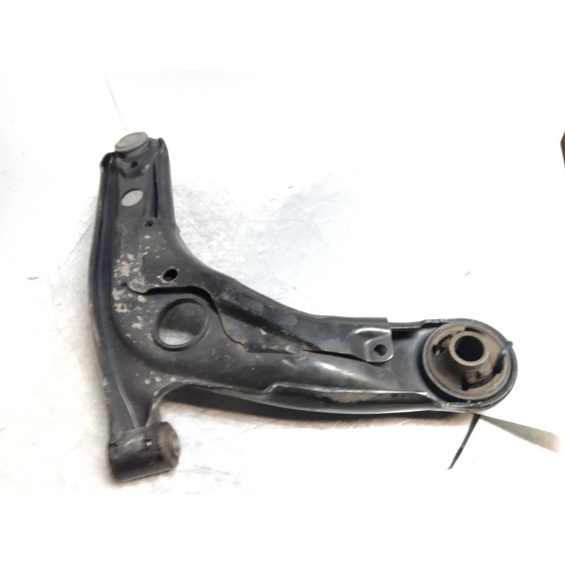 Recambio de brazo suspension inferior delantero izquierdo para toyota yaris (ksp9/scp9/nlp9) 1.3 cat referencia OEM IAM   