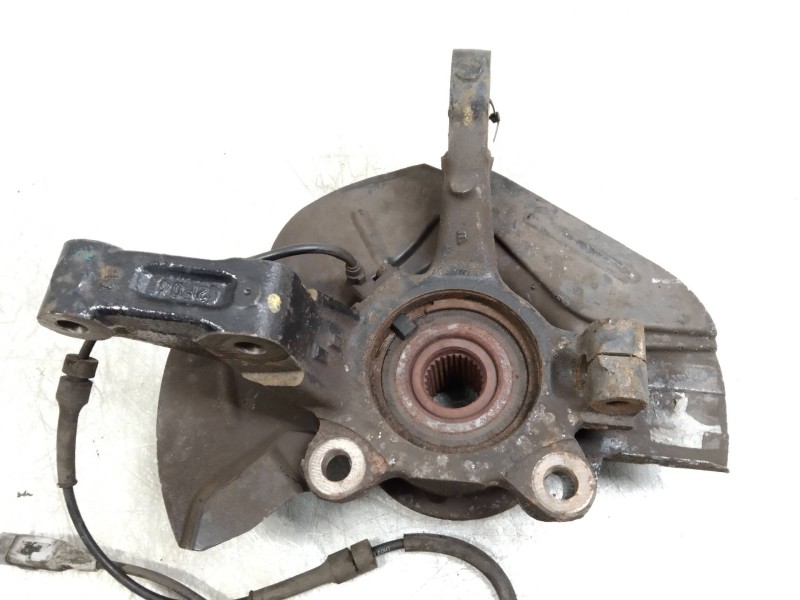 Recambio de mangueta delantera derecha para peugeot 807 sr pack referencia OEM IAM   