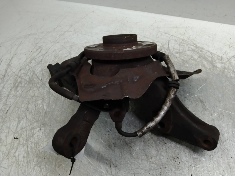 Recambio de mangueta delantera izquierda para peugeot 806 svdt referencia OEM IAM   