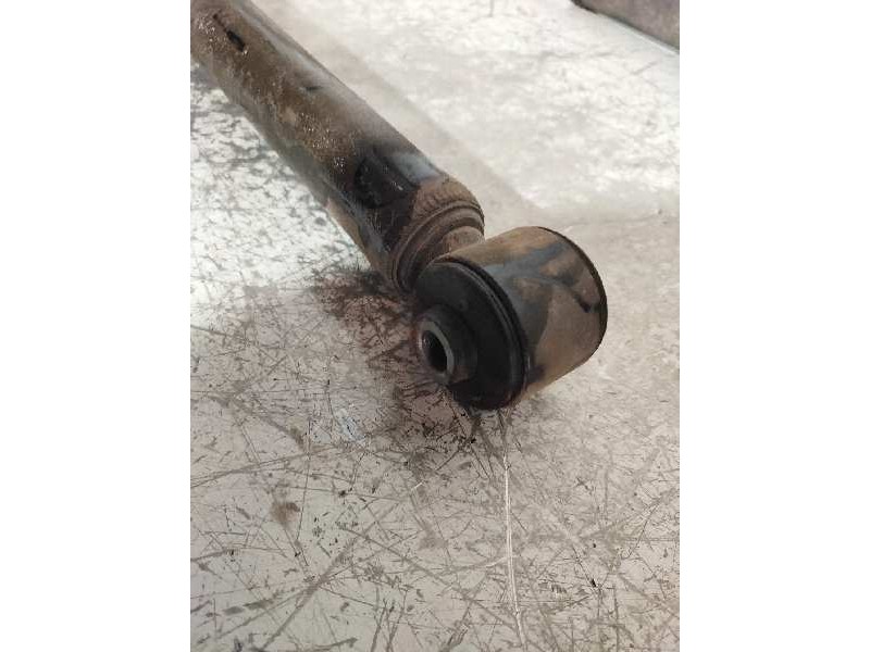 Recambio de amortiguador trasero derecho para kia stonic (ybcuv) concept referencia OEM IAM S6055300H8600  