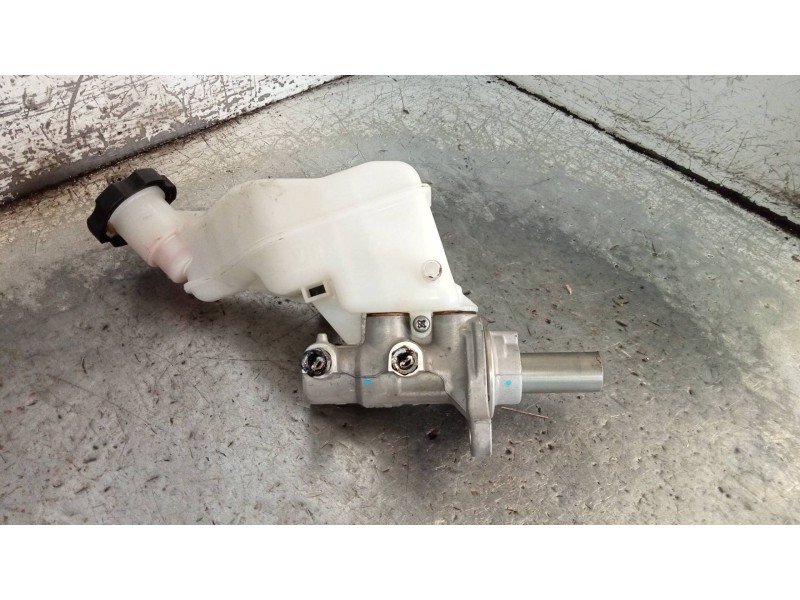 Recambio de bomba freno para kia carens ( ) business referencia OEM IAM   