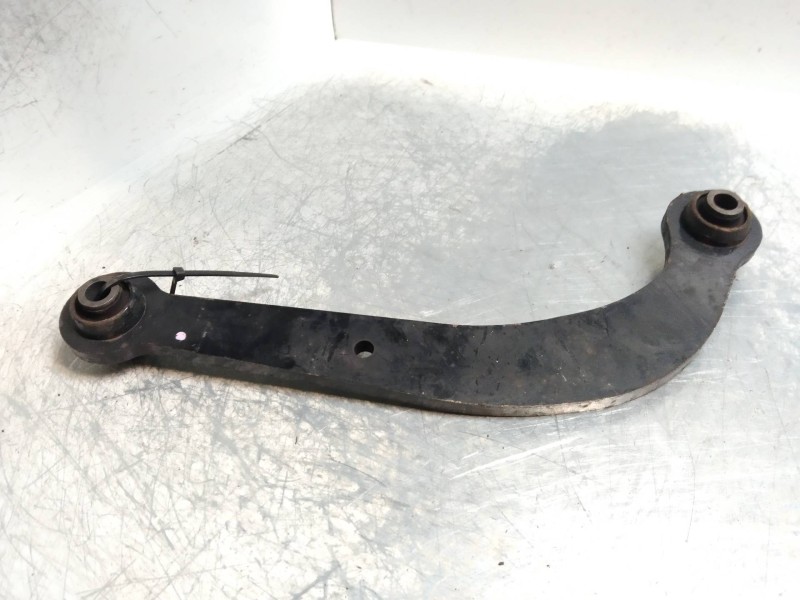 Recambio de tirante trasero derecho para toyota avensis wagon (t25) 2.2 d-4d sol referencia OEM IAM    Recambio de tirante trasero derecho para toyota avensis wagon (t25) 2.2 d-4d sol referencia OEM IAM