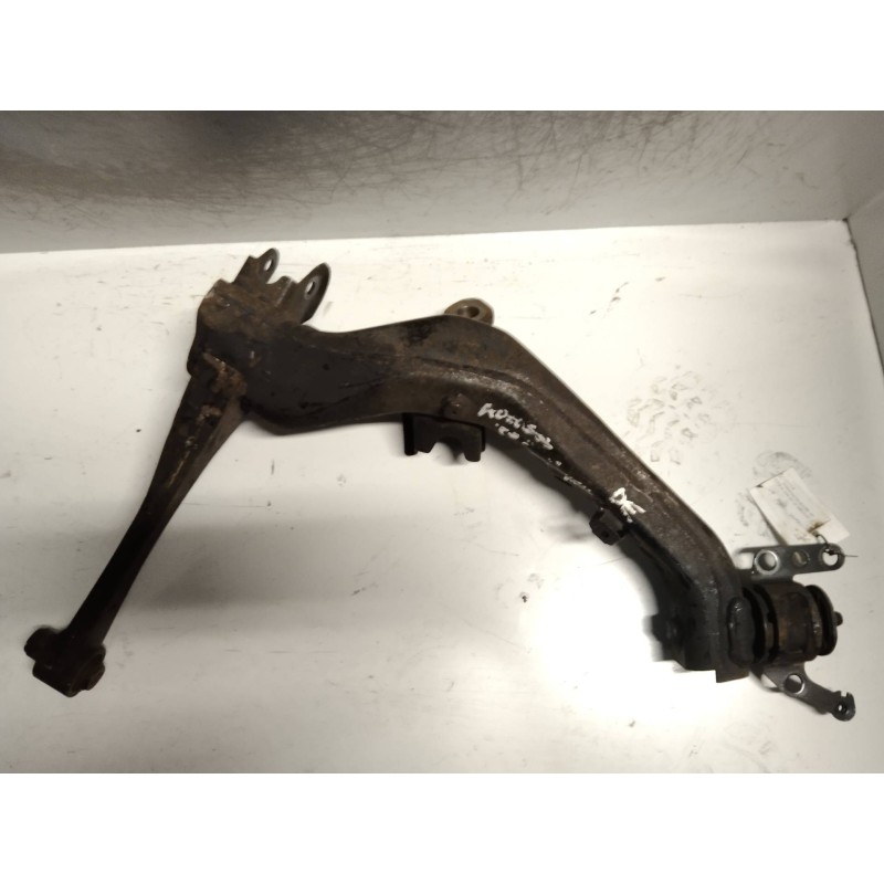 Recambio de brazo suspension inferior trasero derecho para toyota avensis wagon (t25) 2.0 turbodiesel cat referencia OEM IAM   