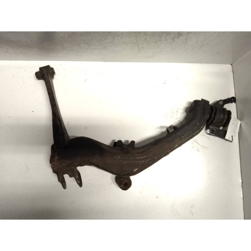 Recambio de brazo suspension inferior trasero izquierdo para toyota avensis wagon (t25) 2.0 turbodiesel cat referencia OEM IAM  