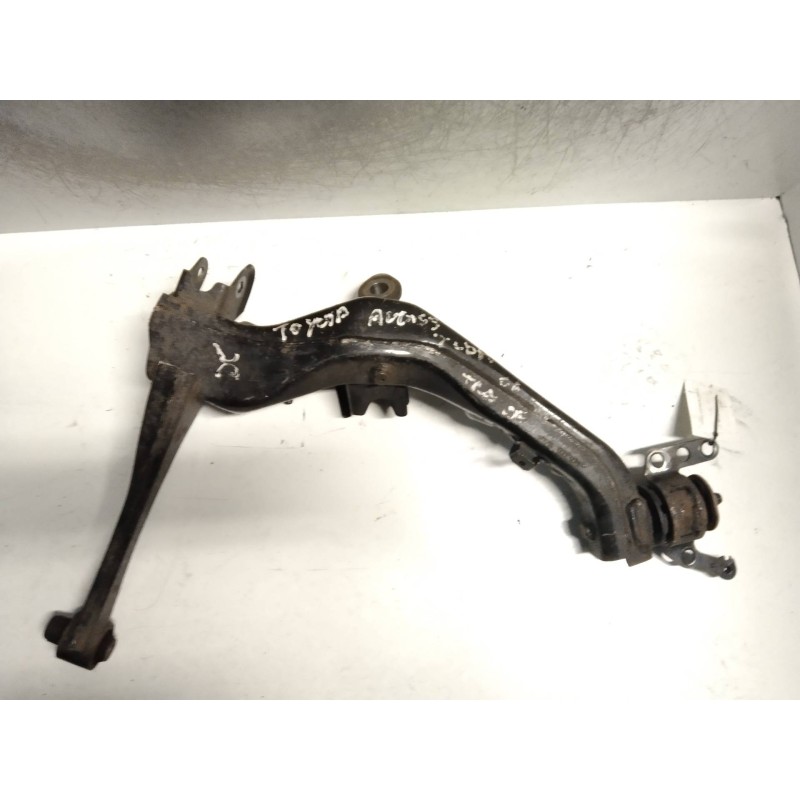 Recambio de brazo suspension inferior trasero derecho para toyota avensis berlina (t25) 2.2 d-4d cat referencia OEM IAM   