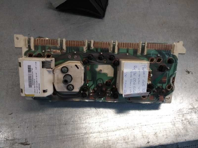 Recambio de cuadro instrumentos para peugeot 405 berlina 1.9 16v cat referencia OEM IAM 9605855680  