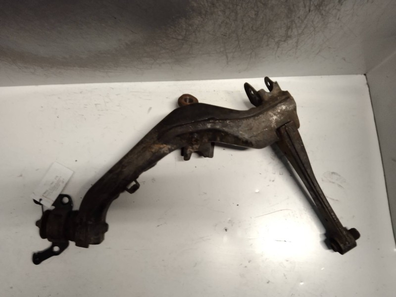 Recambio de brazo suspension inferior trasero izquierdo para toyota avensis berlina (t25) referencia OEM IAM   