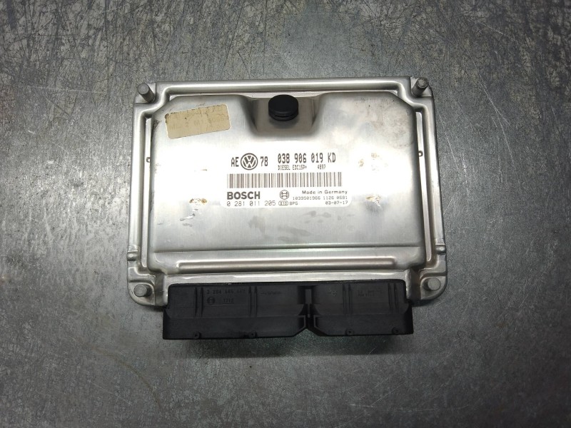 Recambio de centralita motor uce para volkswagen passat berlina (3b3) comfortline referencia OEM IAM 0281011205 038906019KD EDC1