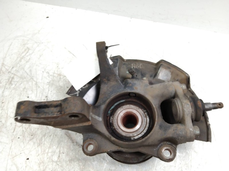 Recambio de mangueta delantera derecha para hyundai tucson (jm) 2.0 crdi comfort (4wd) referencia OEM IAM 517162E100  