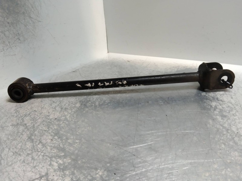 Recambio de tirante trasero izquierdo para toyota avensis berlina (t 22) 2.0 turbodiesel cat referencia OEM IAM   