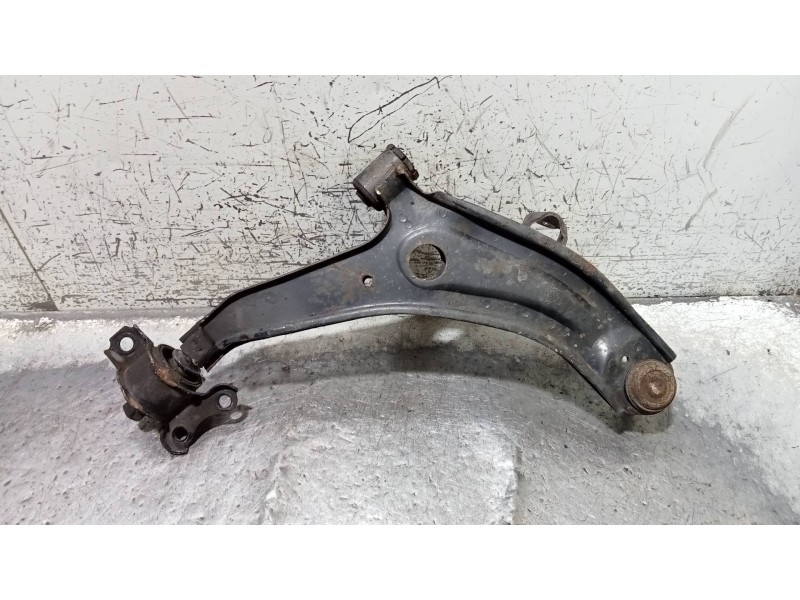 Recambio de brazo suspension inferior delantero izquierdo para hyundai coupe (j2) referencia OEM IAM   