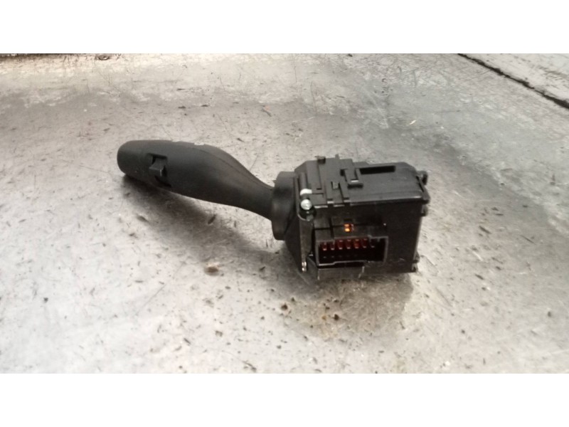 Recambio de mando limpia para kia carens ( ) business referencia OEM IAM   